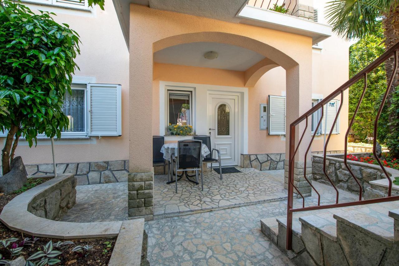 Apartments Melita Crikvenica Buitenkant foto
