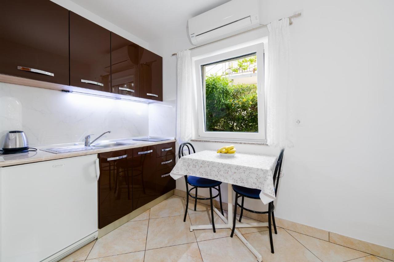 Apartments Melita Crikvenica Buitenkant foto